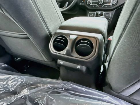 Used 2025 Jeep Gladiator Sport AWD/4WD image 30