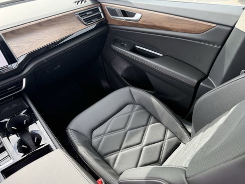 New 2026 Volkswagen Atlas SE image 26