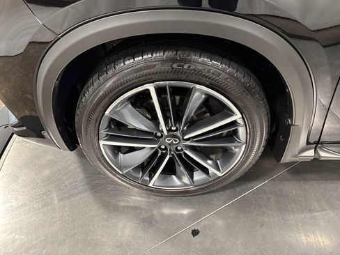 Certified 2025 INFINITI QX55 Essential AWD/4WD image 2