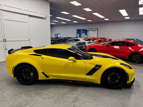 Used 2016 Chevrolet Corvette Z06 w/ 3LZ Preferred Equipment Group image 9