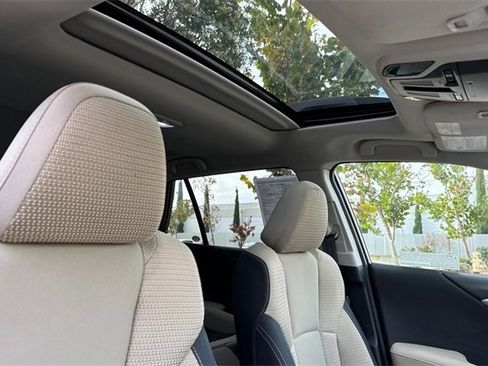 Used 2025 Subaru Outback Premium w/ Popular Package #1 image 19