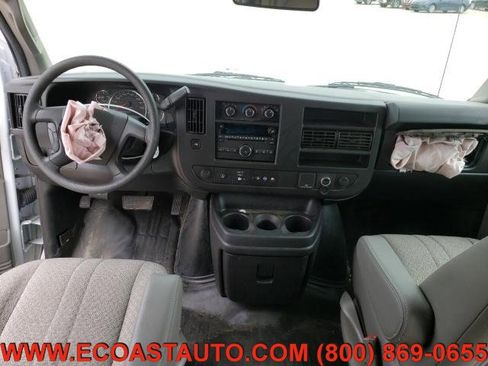 Used 2021 GMC Savana 2500 w/ Driver Convenience Package image 8