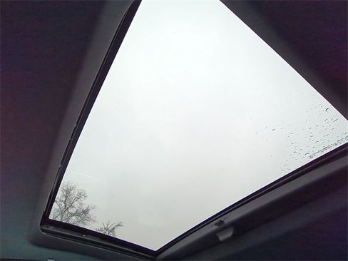 Certified 2022 Chevrolet Traverse Premier image 20