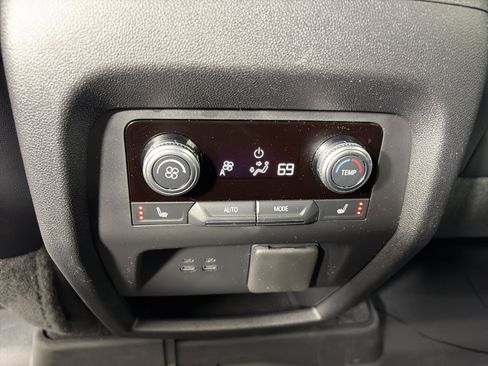 Certified 2024 GMC Acadia Denali w/ LPO, Floor Liner Package AWD/4WD image 21