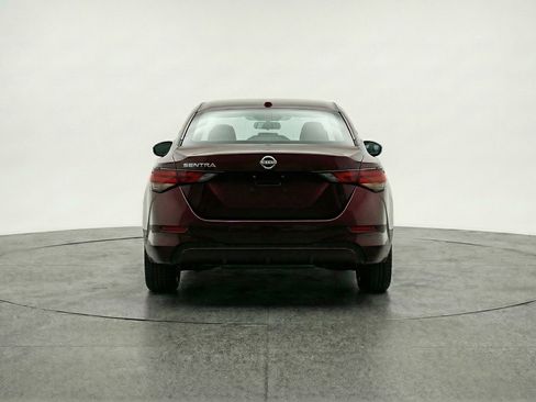 Used 2025 Nissan Sentra SV image 7