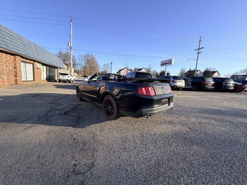 Used 2010 Ford Mustang GT Premium RWD image 6