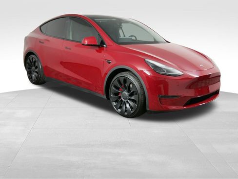 Used 2022 Tesla Model Y Performance AWD/4WD image 2