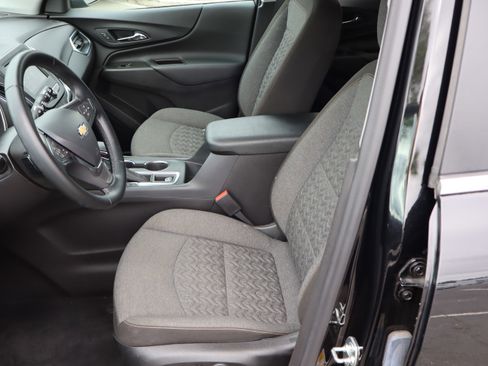 Used 2024 Chevrolet Equinox LT w/ LPO, Floor Liner Package FWD image 16