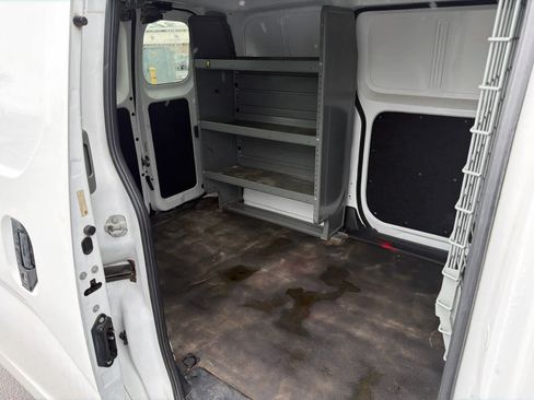 Used 2015 Nissan NV200 SV w/ Technology Package image 9