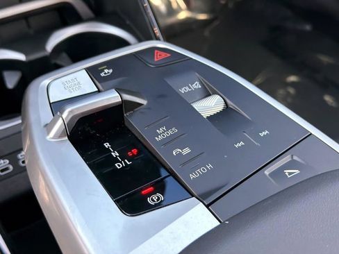 Used 2025 BMW X2 xDrive28i image 25