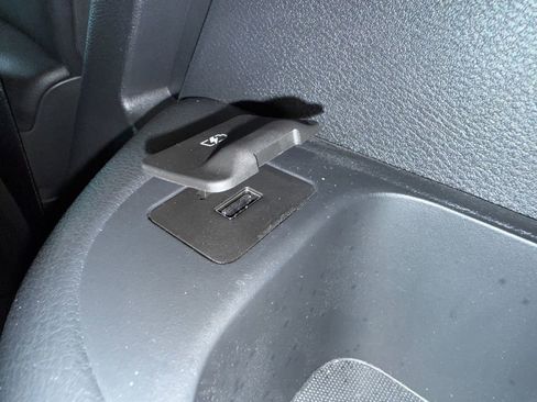 Used 2024 Nissan Pathfinder SL w/ SL Premium Package FWD image 46