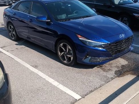 Used 2023 Hyundai Elantra Limited w/ Cargo Package FWD image 1