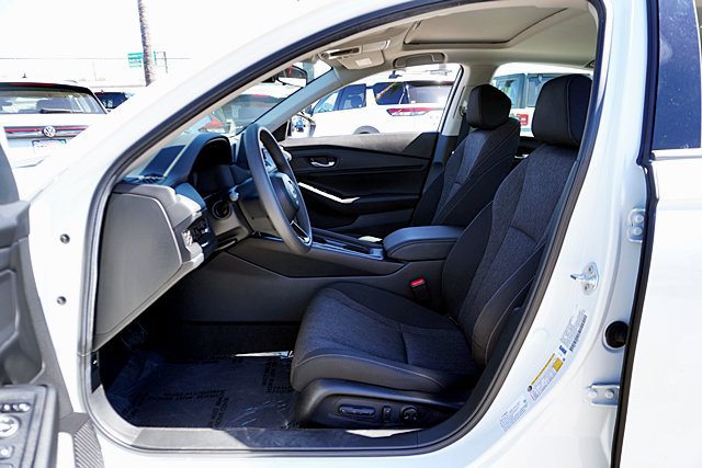 Used 2024 Honda Accord EX image 19