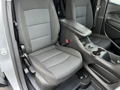 Used 2022 GMC Terrain SLE w/ Driver Convenience Package image 25