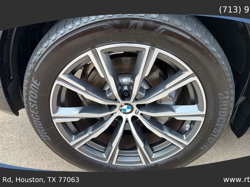 Used 2023 BMW X5 xDrive40i w/ M Sport Package AWD/4WD image 14