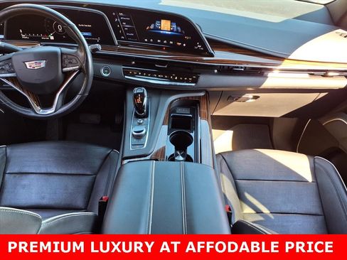 Used 2021 Cadillac Escalade Premium Luxury w/ Performance Package image 10