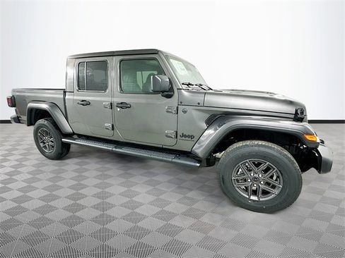New 2026 Jeep Gladiator Sport image 3