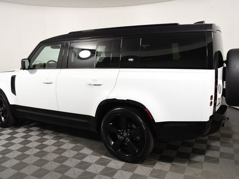 Used 2024 Land Rover Defender 130 X-Dynamic SE AWD/4WD image 3
