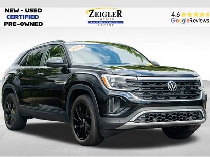 Used 2024 Volkswagen Atlas Cross Sport SE w/ Black Wheel Package