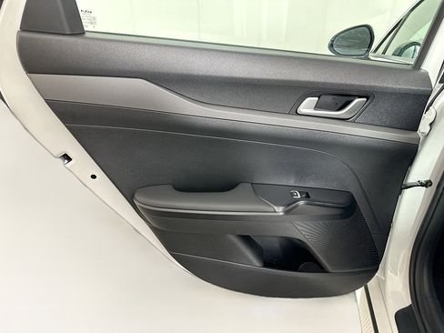 Used 2025 Kia K5 LXS image 25