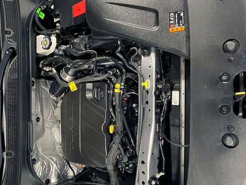 Used 2024 Chevrolet Trax LT w/ Driver Confidence Package image 37