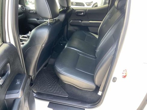 Used 2022 Toyota Tacoma TRD Pro image 19