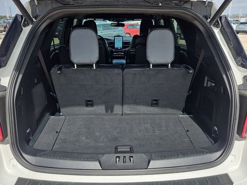 Used 2023 Ford Explorer ST w/ Technology Package image 30