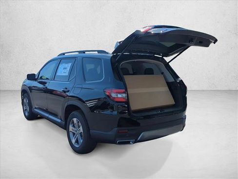 New 2026 Honda Pilot EX-L image 8