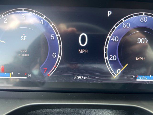 Used 2025 Jeep Grand Cherokee Limited RWD image 10