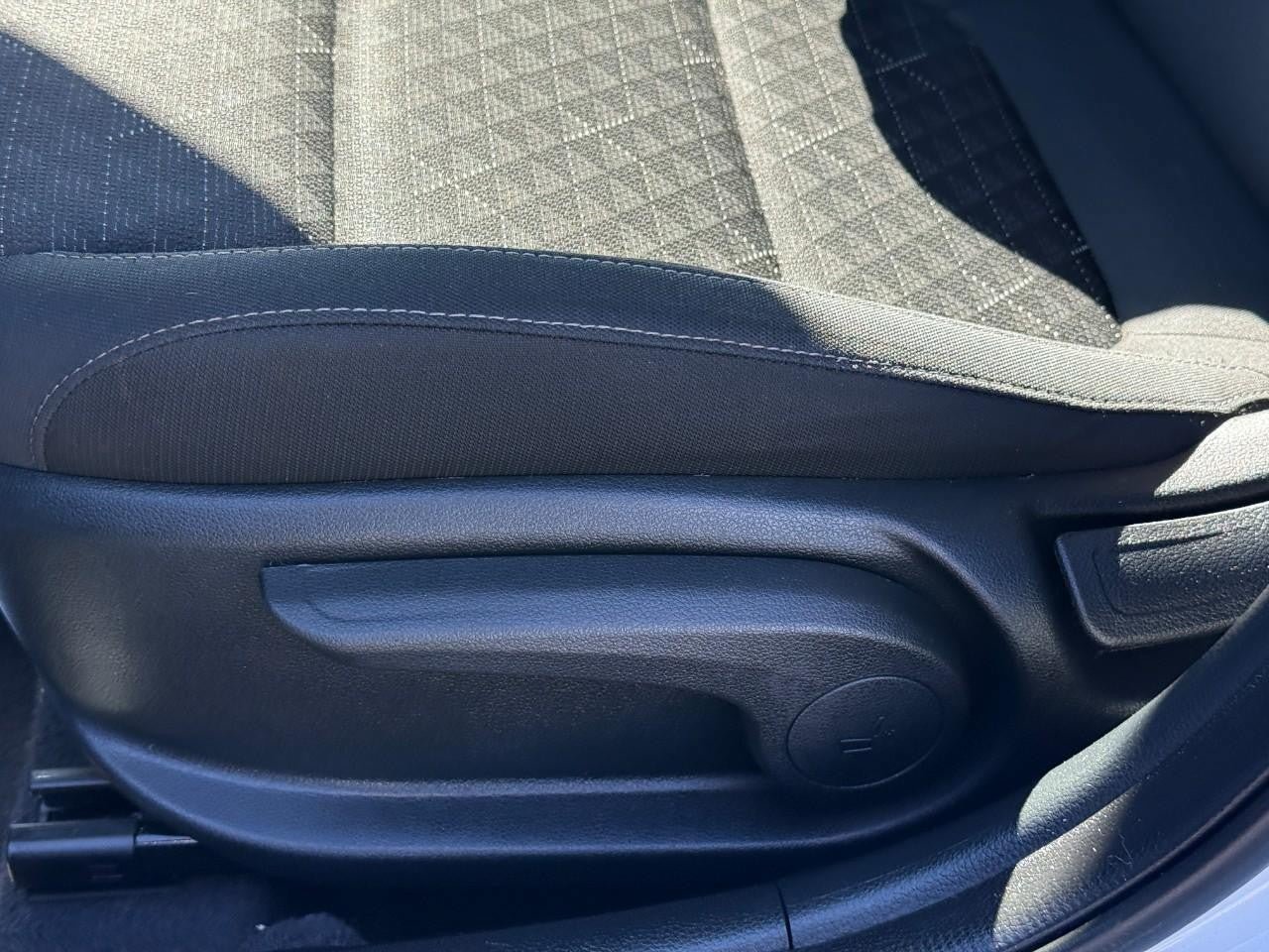 Used 2023 Kia Rio S w/ Technology Package FWD image 17