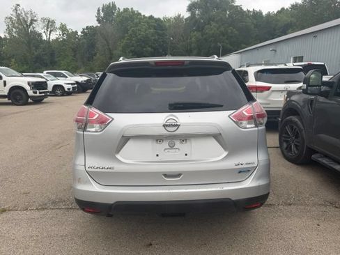 Used 2015 Nissan Rogue SV AWD/4WD image 4