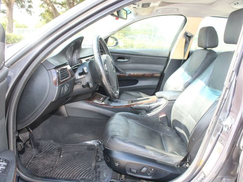 Used 2006 BMW 325i Sedan RWD image 7