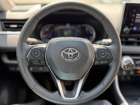Used 2023 Toyota RAV4 XLE w/ Convenience Package AWD/4WD image 6
