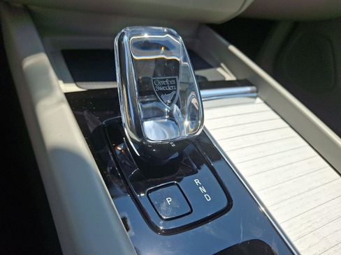 New 2026 Volvo XC60 B5 Ultra w/ Protection Package Premier image 11