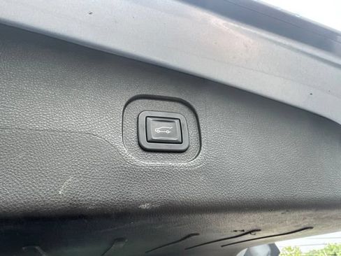 Used 2015 Chevrolet Equinox LTZ AWD/4WD image 12
