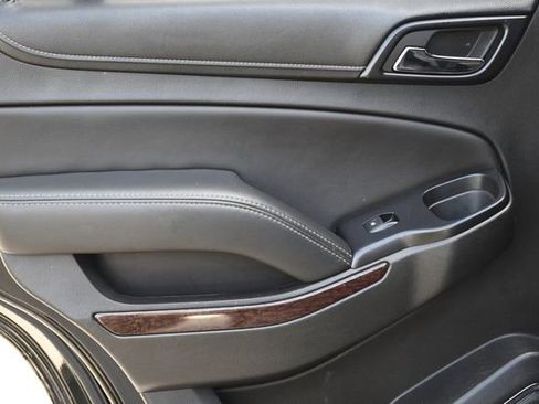 Used 2018 GMC Yukon SLE w/ SLE Value Package image 23