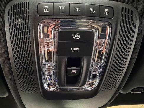 Used 2022 Mercedes-Benz GLB 250 4MATIC image 25