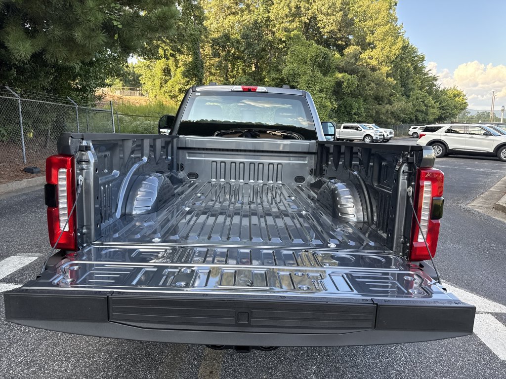 New 2026 Ford F350 XL w/ 360-Degree Camera Package RWD image 17