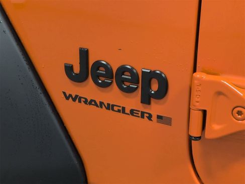 Used 2025 Jeep Wrangler Sport S image 13