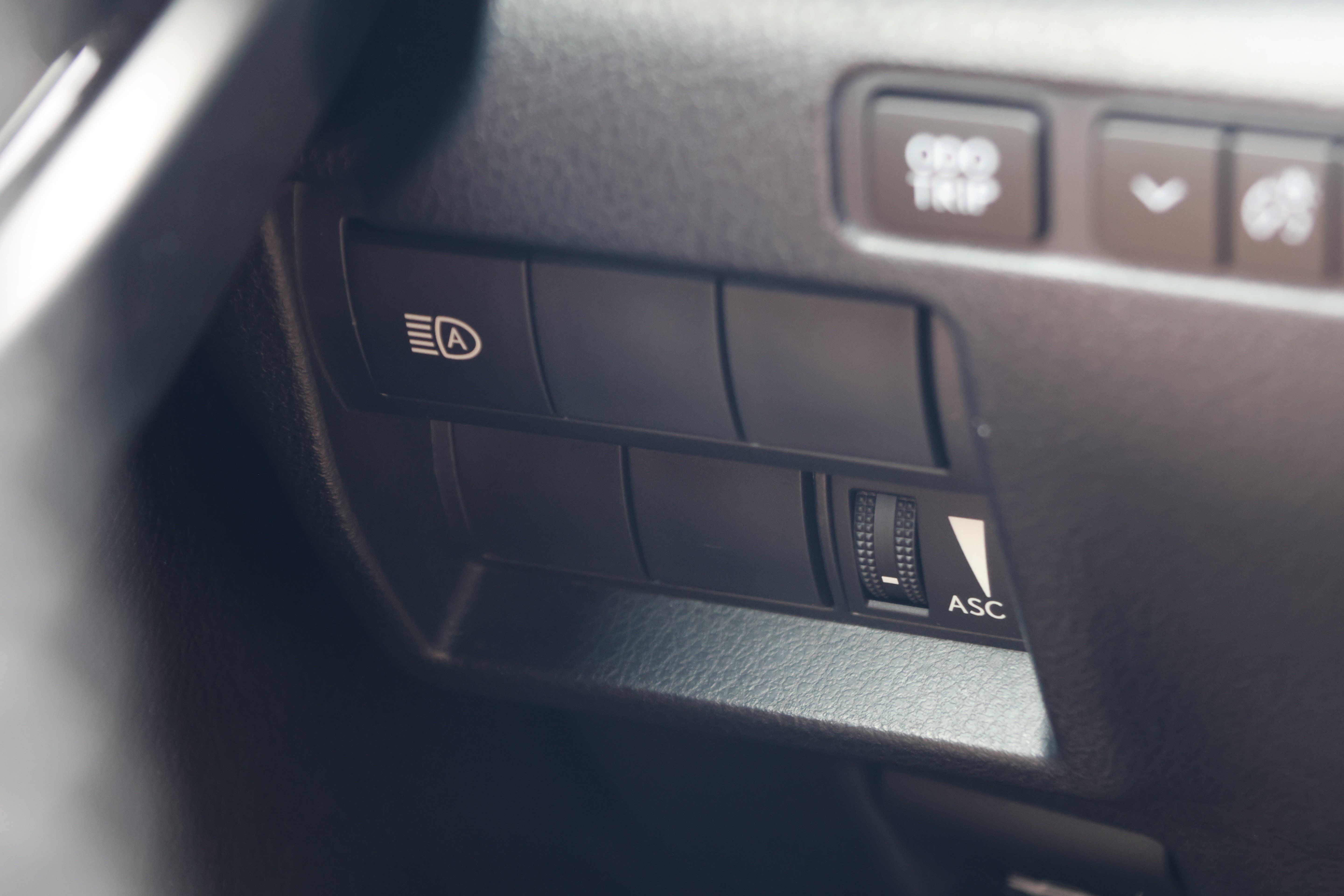 Used 2025 Lexus IS 350 F Sport w/ Accessory Package RWD image 15