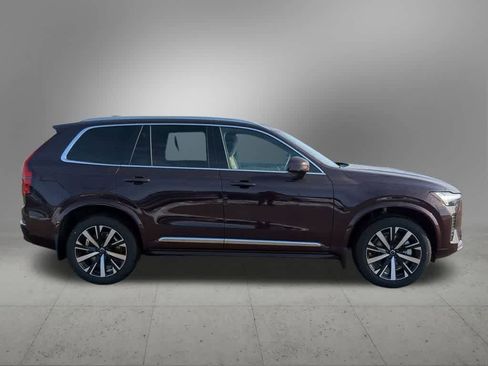 New 2026 Volvo XC90 B5 Core w/ Protection Package Premier image 7