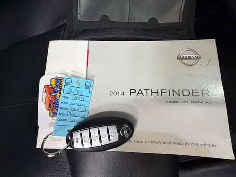 Used 2014 Nissan Pathfinder Platinum w/ Cargo Package AWD/4WD image 13