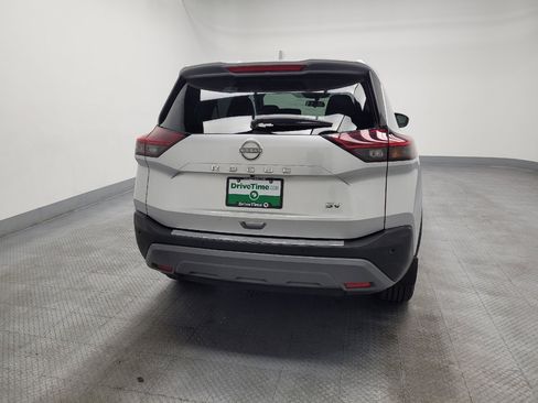 Used 2022 Nissan Rogue SV FWD image 7