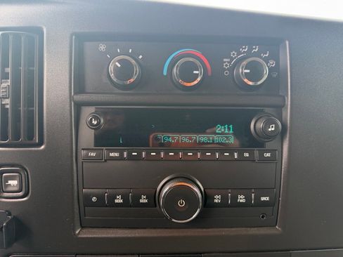 Used 2020 Chevrolet Express 2500 w/ Driver Convenience Package image 17