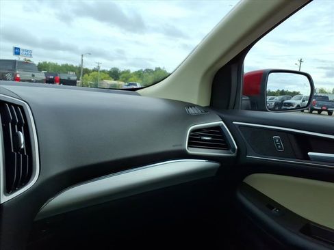 Used 2022 Ford Edge SEL w/ Convenience Package image 21
