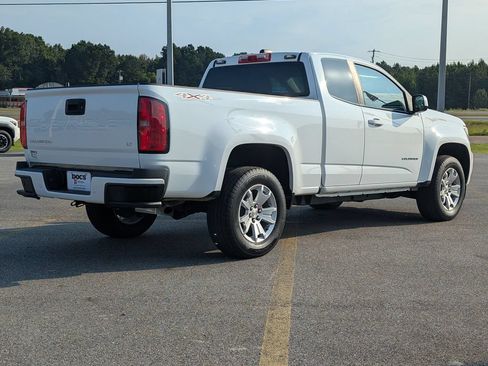 Used 2022 Chevrolet Colorado LT w/ Fleet Safety Package AWD/4WD image 5