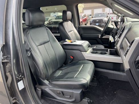 Used 2020 Ford F350 Lariat w/ Chrome Package image 19
