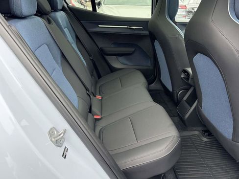 New 2025 Volvo EX30 Plus w/ Protection Package Premier image 13