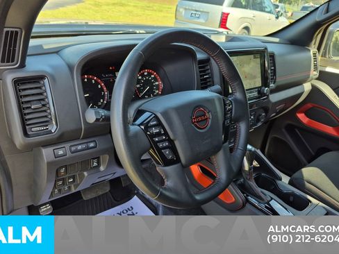 Used 2023 Nissan Frontier PRO-4X w/ Pro Convenience Package image 16
