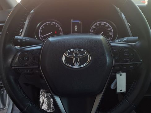 Certified 2022 Toyota Camry SE image 12